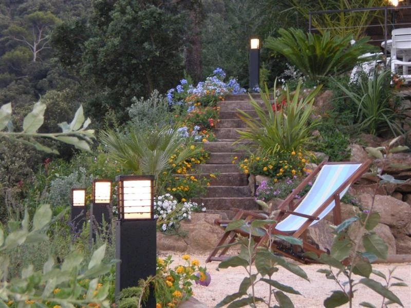 Norlys Wegeleuchte in schwarz - eckig - Höhe 85cm - mit E27 Sockel 5 Norlys Wegeleuchte in schwarz - eckig - Höhe 85cm - mit E27 Sockel – Bild 3